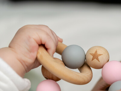 Comment reconnaître un jouet sain pour bébé ?